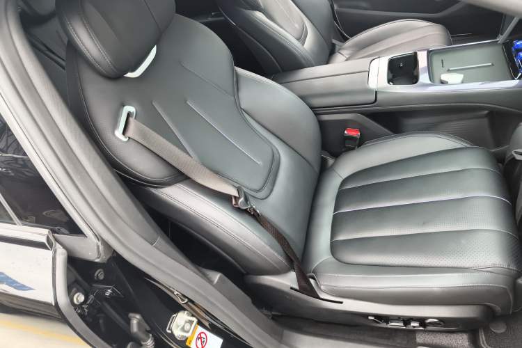 Used Deepal L07 2025 230 Ultra with DeepBlue Intelligent Driving AD PRO Extended-Range Version