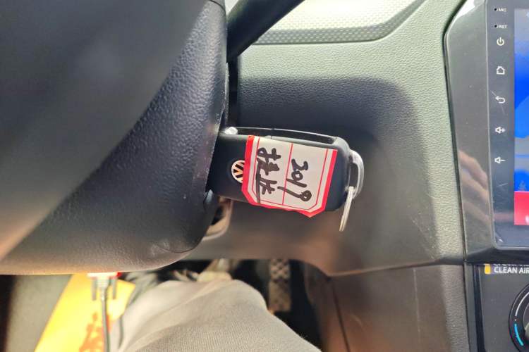 Used Volkswagen Jetta 2019 Dream Edition 1.5L Manual Fashion Version
