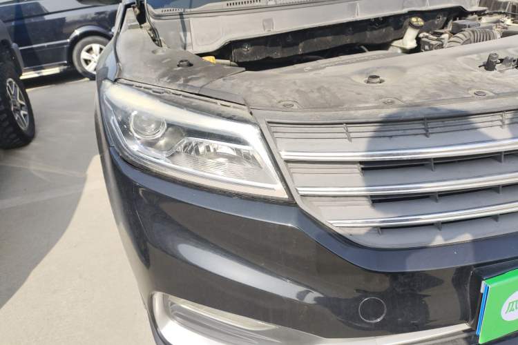 Used Dongfeng Fengon 580 2018 Revised Version 1.5T CVT Luxury Edition Right Front Headlight