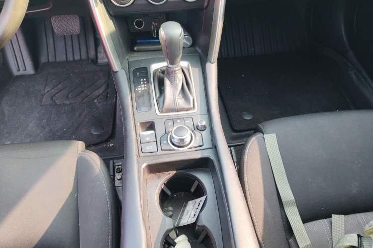 Used Mazda CX-4 2018 2.0L Automatic Two-Wheel Drive Blue Sky Dynamic Version China VI Standard