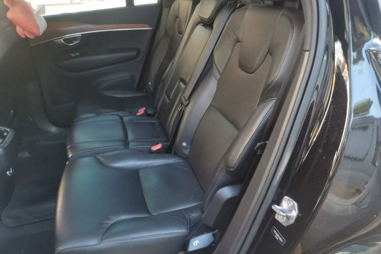 Used Volvo XC90 2019 T6 Zhiyi Edition 7-Seater China VI Standard
