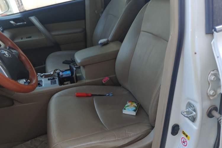 Used Toyota Highlander 2013 2.7L Two-Wheel Drive 7-Seater Zijin Edition