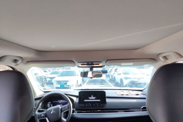 Used Mitsubishi Outlander 2023 1.5T CVT Two-Wheel Drive Luxury Edition 5 Seats Headliner