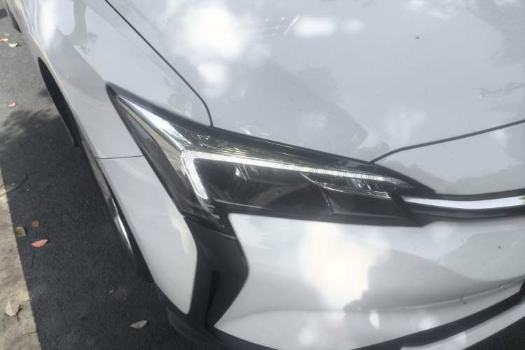 Used Buick Velite 6 2022 Connected & Shared PLUS Right Front Headlight