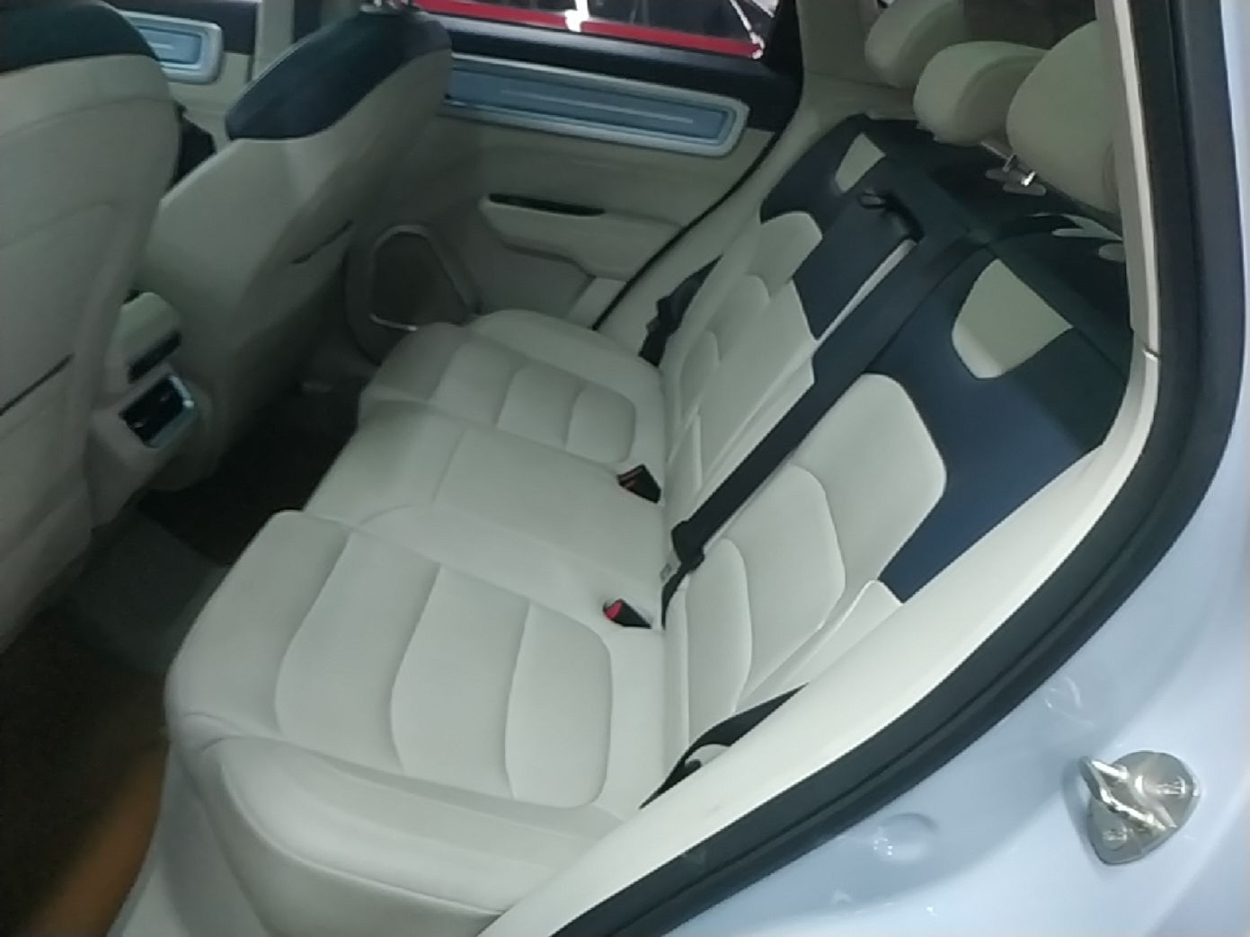 Geely Auto icon 2023 1.5TD Star Player — снимка 20