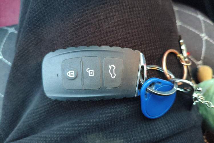 Used Bestune X40 2019 1.6L Automatic Luxury Edition China VI Vehicle Key