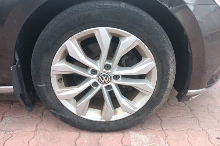 Used Volkswagen Magotan 2017 380TSI DSG Luxury Model
