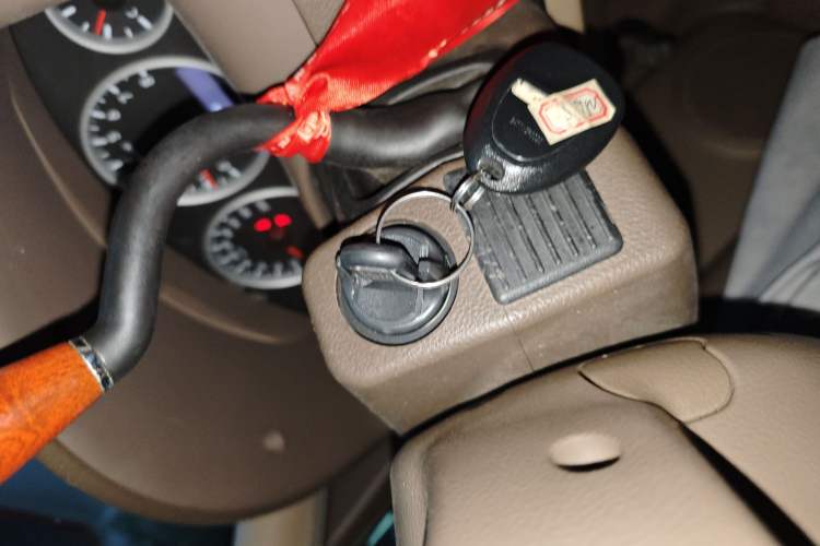 Used Buick GL8 2011 2.4L CT Comfort Edition
