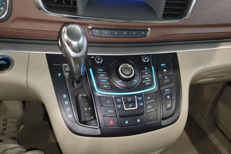 Used Buick GL8 2015 2.4L Luxury Business Premium Edition Gear Lever