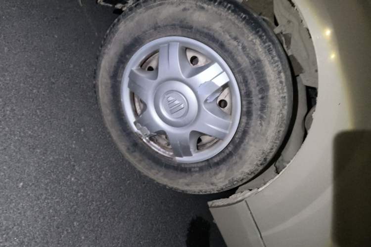 Used Foton Scenic G7 2016 2.0L Commercial Version Long Wheelbase High Roof – 4Q20M