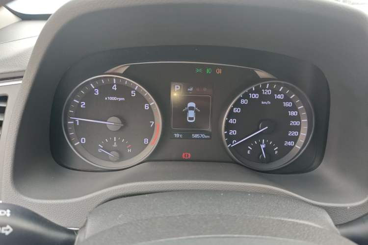 Used Hyundai Elantra (6th Generation / Lingdong) 2016 1.6L Automatic ZhiXuan – Elite Version
