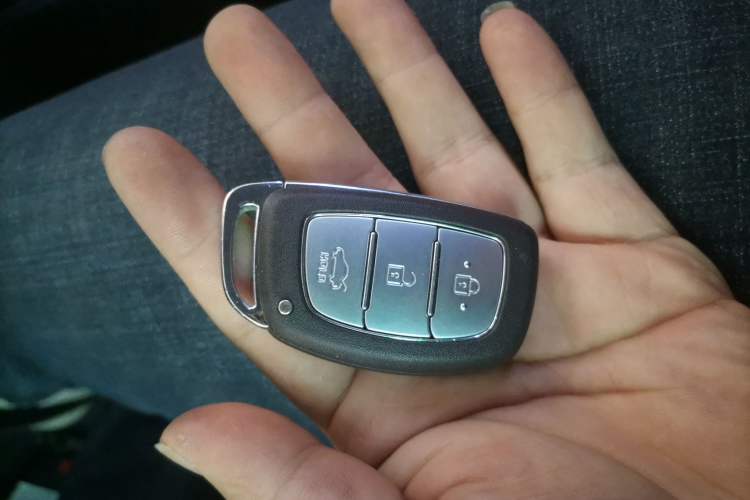 Used Hyundai Mistra 2014 1.8L Automatic Smart GLS Interior 1