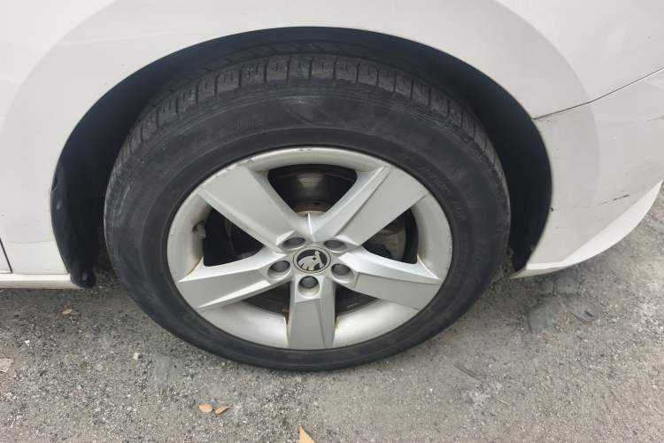 Used Skoda Fabia 2017 1.4L Automatic Car Enjoy Edition
