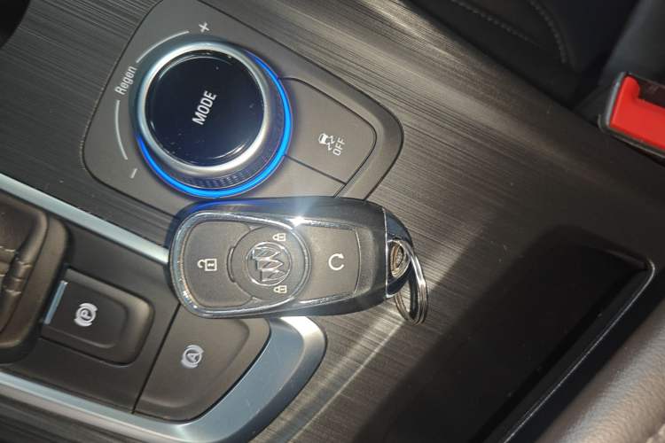 Used Buick Velite 6 2023 430km Range Commuter Version
