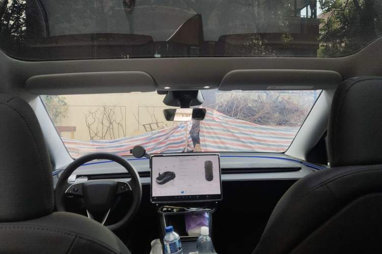 Used Tesla Model Y 2025 Long-Range All-Wheel Drive First Edition