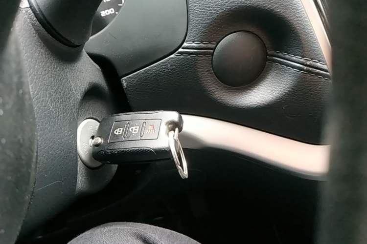 Used Dongfeng Palazzo 2021 1.8T Manual 4x4 Elite Edition Interior 1