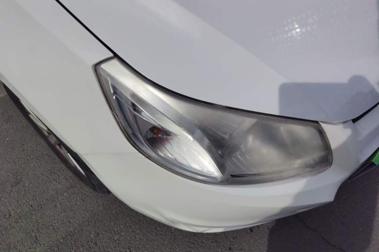 Used Chevrolet Sail 2013 Sedan 1.2L Manual Fashionable Happiness Edition
