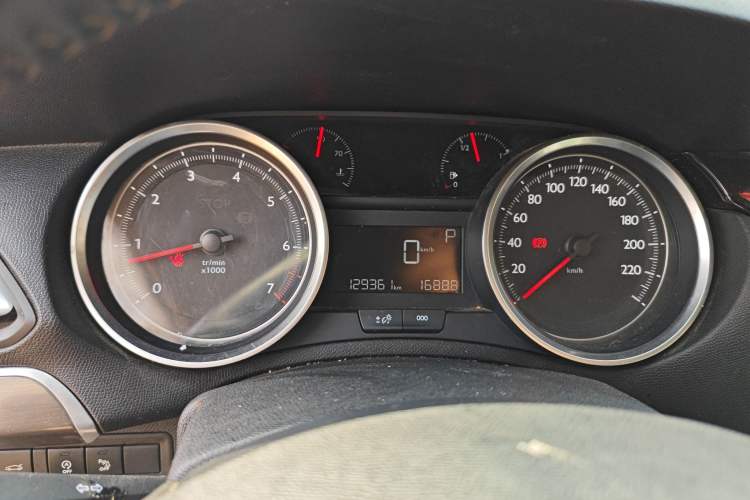 Used Peugeot 408 2016 1.6T Automatic Luxury Edition Instrument Cluster