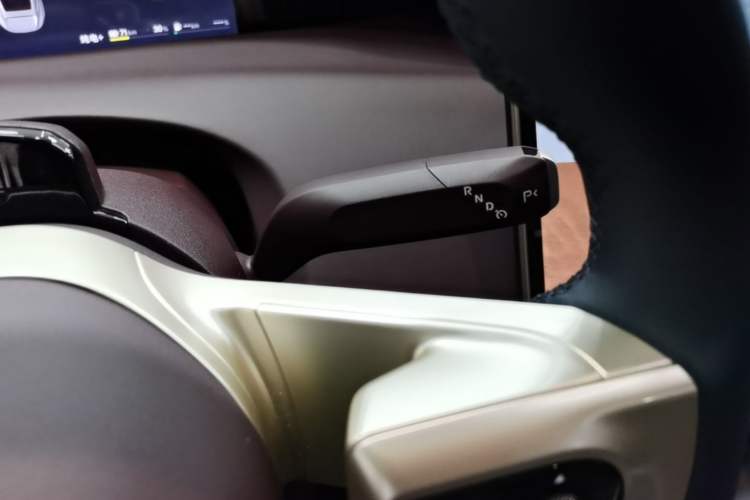 Used Avatr 11 2025 Year Updated Max Extended-Range Version Gear Lever