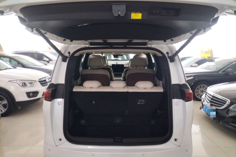 Used BYD Xia 2025 DM-i 1.5T 180km Excellence Model Trunk