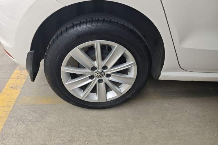 Used Volkswagen Polo 2014 1.6L Automatic Comfort Edition Exterior 5