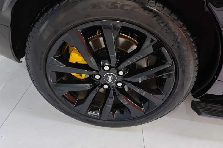 Used Land Rover Discovery 2024 360 PS S