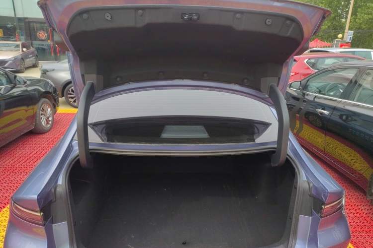 Used Nissan N6 2026 Model 180 Max
