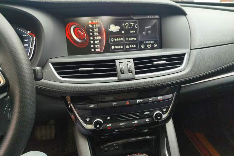 Used BORGWARD BX7 2018 28T Two-Wheel Drive Luxury Version 5 Seats China V Emission Standard
