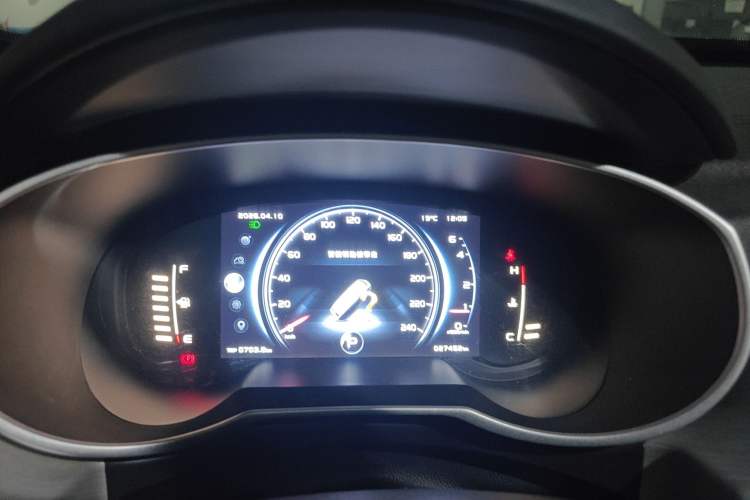 Used Geely Auto Emgrand X7 Sport 2018 1.8TD Automatic Two-Wheel Drive Smart Connect 4G Internet Edition