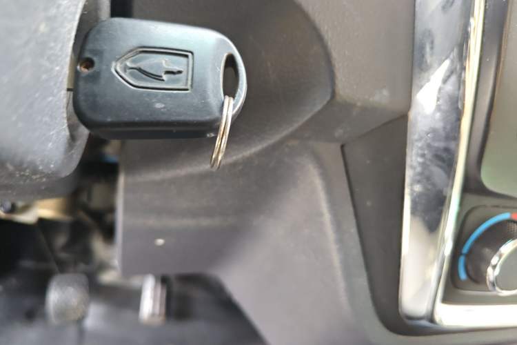 Used Jinbei Hiace X30 2018 1.3L Standard Edition DLCG12