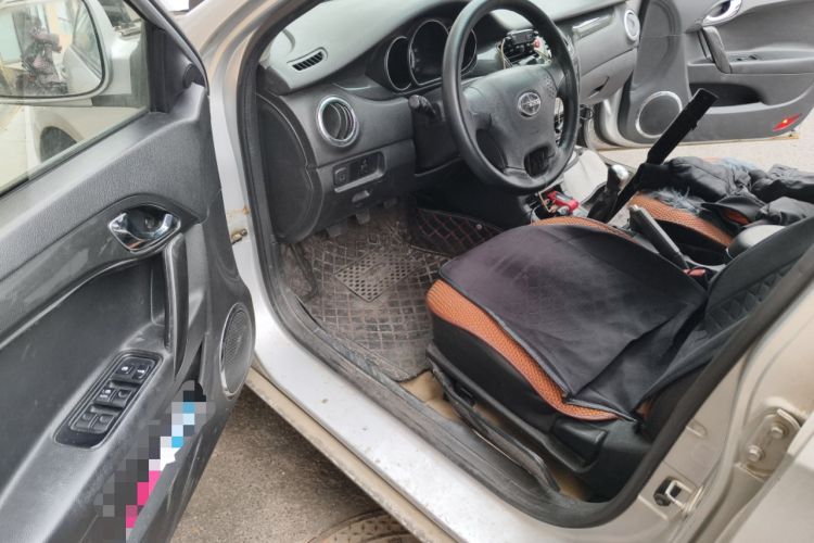 Used JAC Group Heyue 2012 1.5L Manual Luxury Version