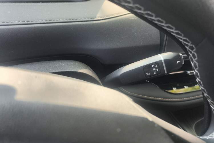 Used CHANGAN NEVO Q05 2025 Truly Delicious Version 125cc Beyond-Excellent Type Gear Lever