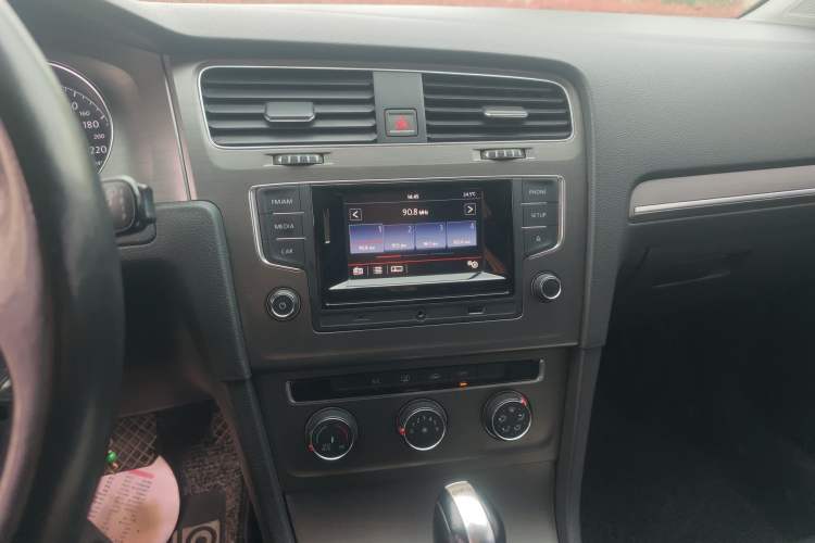 Used Volkswagen Golf 2016 230TSI Automatic Comfort Version