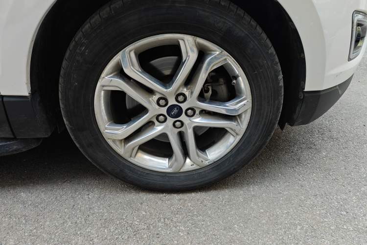 Used Ford Edge 2016 EcoBoost 245 Two-Wheel-Drive Titanium 7-Seater
