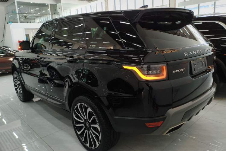 Used Land Rover Range Sport 2021 3.0 L6 SE Rear Left 45 Deg