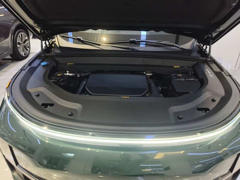 Used Li Auto L9 2025 Ultra Smart Refreshed Edition — 19