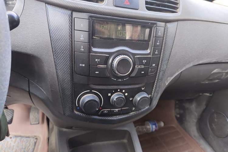 Used Wuling Hongguang 2015 1.2L S Base Model China V Standard