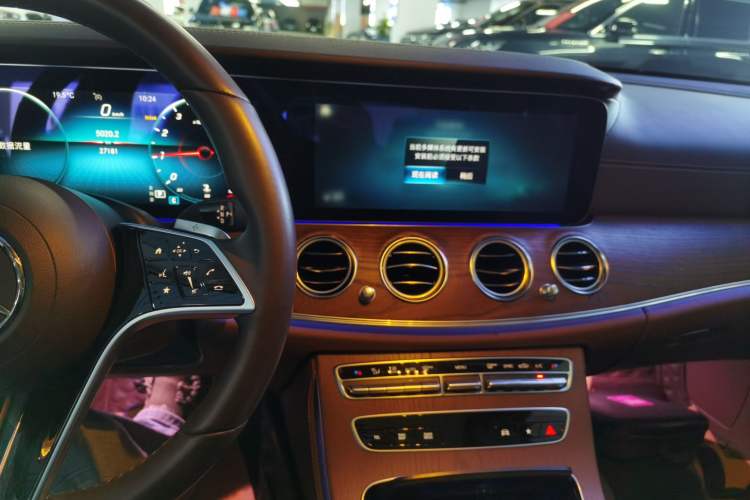 Used Mercedes-Benz E-Class 2023 Updated E 300 L Luxury Edition Audio And AC Panel