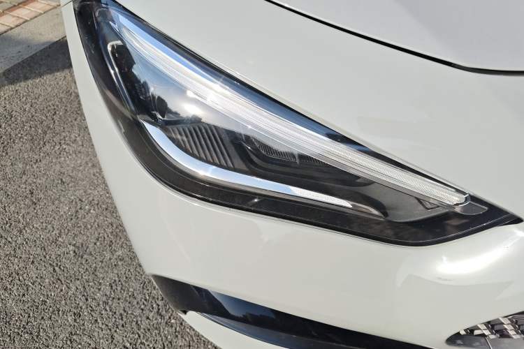 Used Mercedes-Benz CLE 2024 CLE 260 Coupe Right Front Headlight