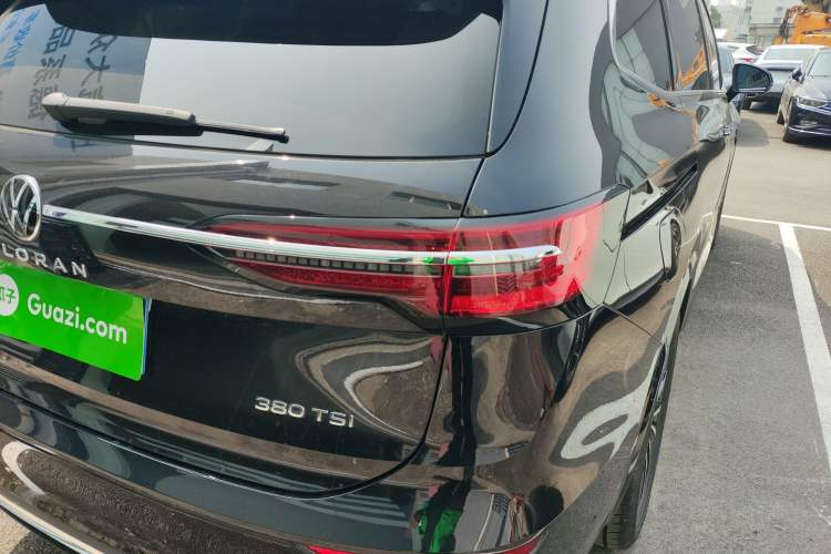 Used Volkswagen Viloran 2024 380TSI Premium Edition Right Rear Taillight