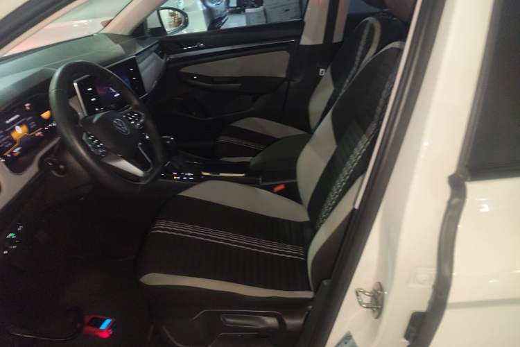 Used Volkswagen Bora 2023 200TSI DSG Comfort Edition
