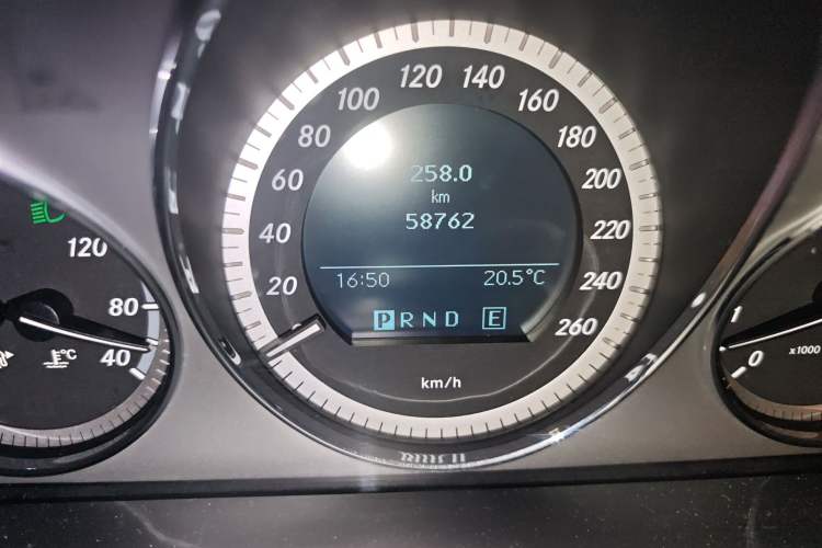 Used Mercedes-Benz GLK-Class 2012 GLK 300 4MATIC Luxury Model