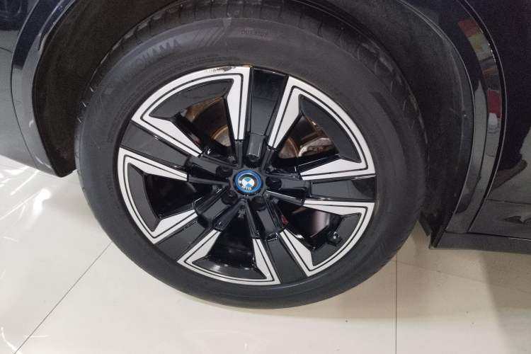 Used BMW iX3 2022 Leading Model Right Rear Wheel Hub