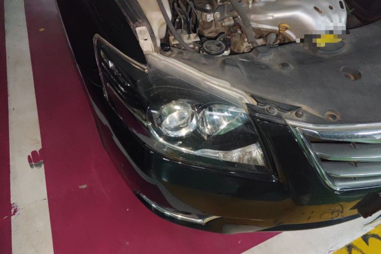 Used Toyota Camry 2013 200G Classic Luxury Edition Right Front Headlight