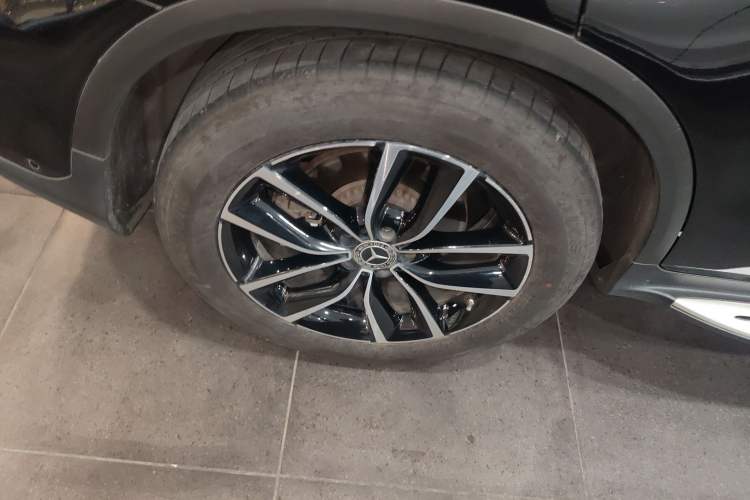 Used Mercedes-Benz GLC 2020 Facelift GLC 300 L 4MATIC Dynamic Edition Right Rear Wheel Hub
