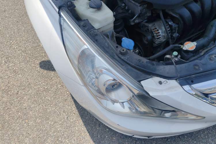 Used Hyundai Sonata 2011 2.0L Automatic Leading Edition Right Front Headlight