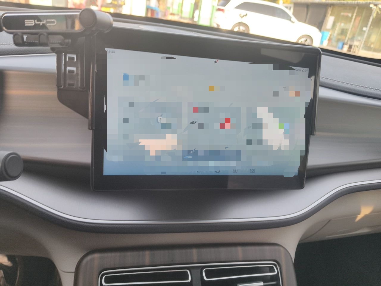 BYD Qin PLUS 2023 Champion Edition DM-i 120KM Leading Model — снимка 13