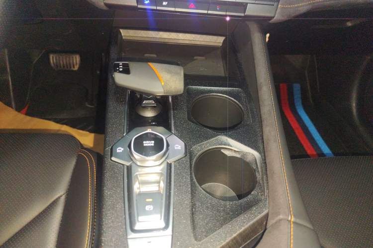 Used CHANGAN UNI-V 2022 1.5T Sport Edition
