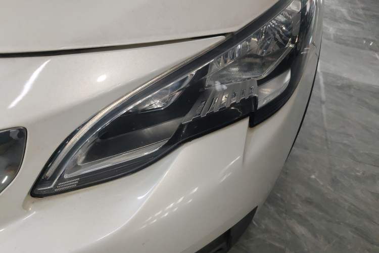 Used Peugeot 5008 2017 380THP 7-Seater Elite Edition
