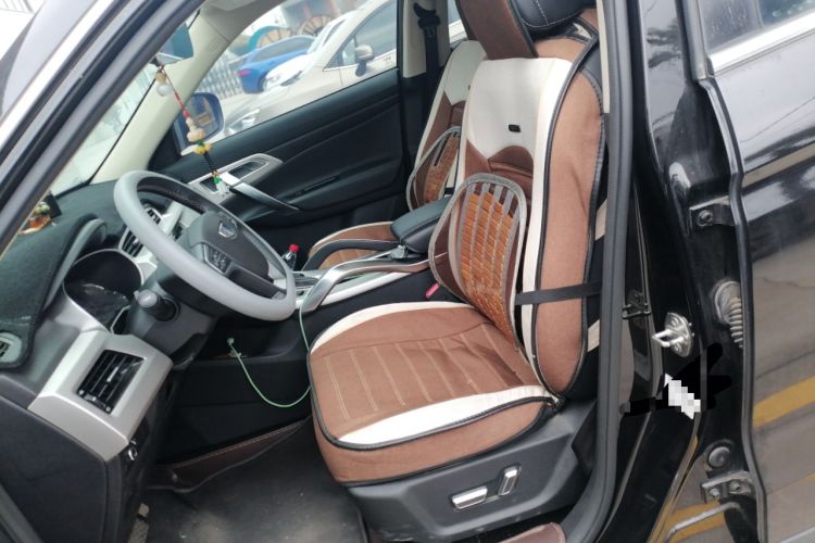 Used Geely Auto Emgrand X7 Sport 2018 1.8TD Automatic Two-Wheel Drive Smart 4G Connected Version
